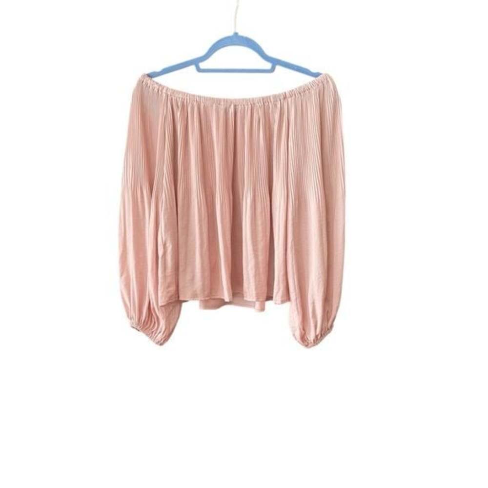Express Light Pink Flowy Off-Shoulder Top Size S